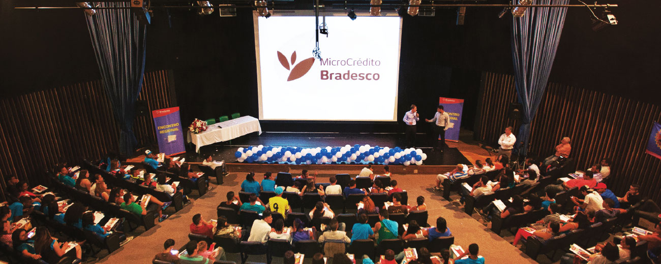 Foto Serviços financeiros à população