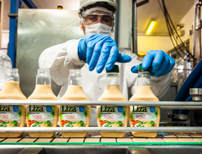 Linha de produção da fábrica de São José do Rio Pardo (SP).